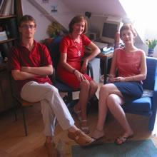 Irena Ajdinovic met collega's Jelica Novakovic en Bert Haesebeyt